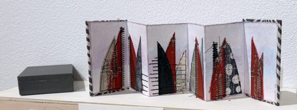 artist book - silent hint by Susan Smereka